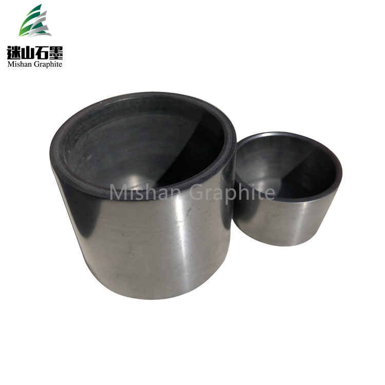 Graphite crucible for melting furnace